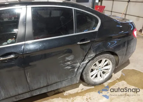 2015 BMW 528I xDrive z USA, uszkodzony, nr VIN WBA5A7C58FD624713